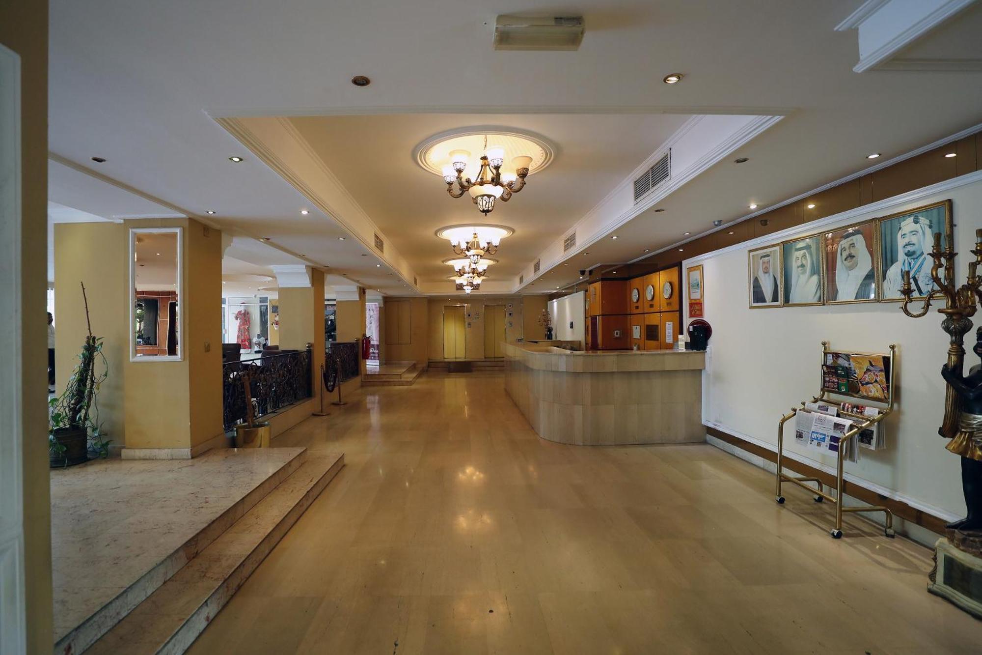 Oyo 112 Semiramis Hotel Манама Экстерьер фото