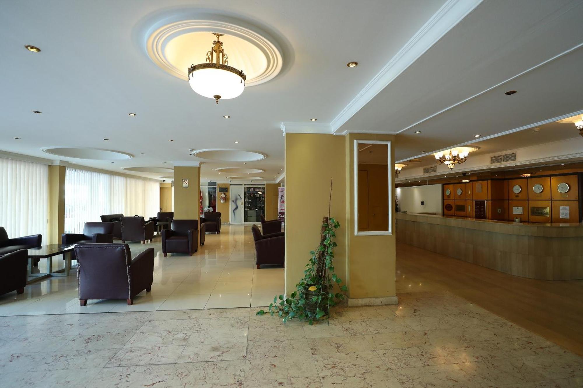 Oyo 112 Semiramis Hotel Манама Экстерьер фото