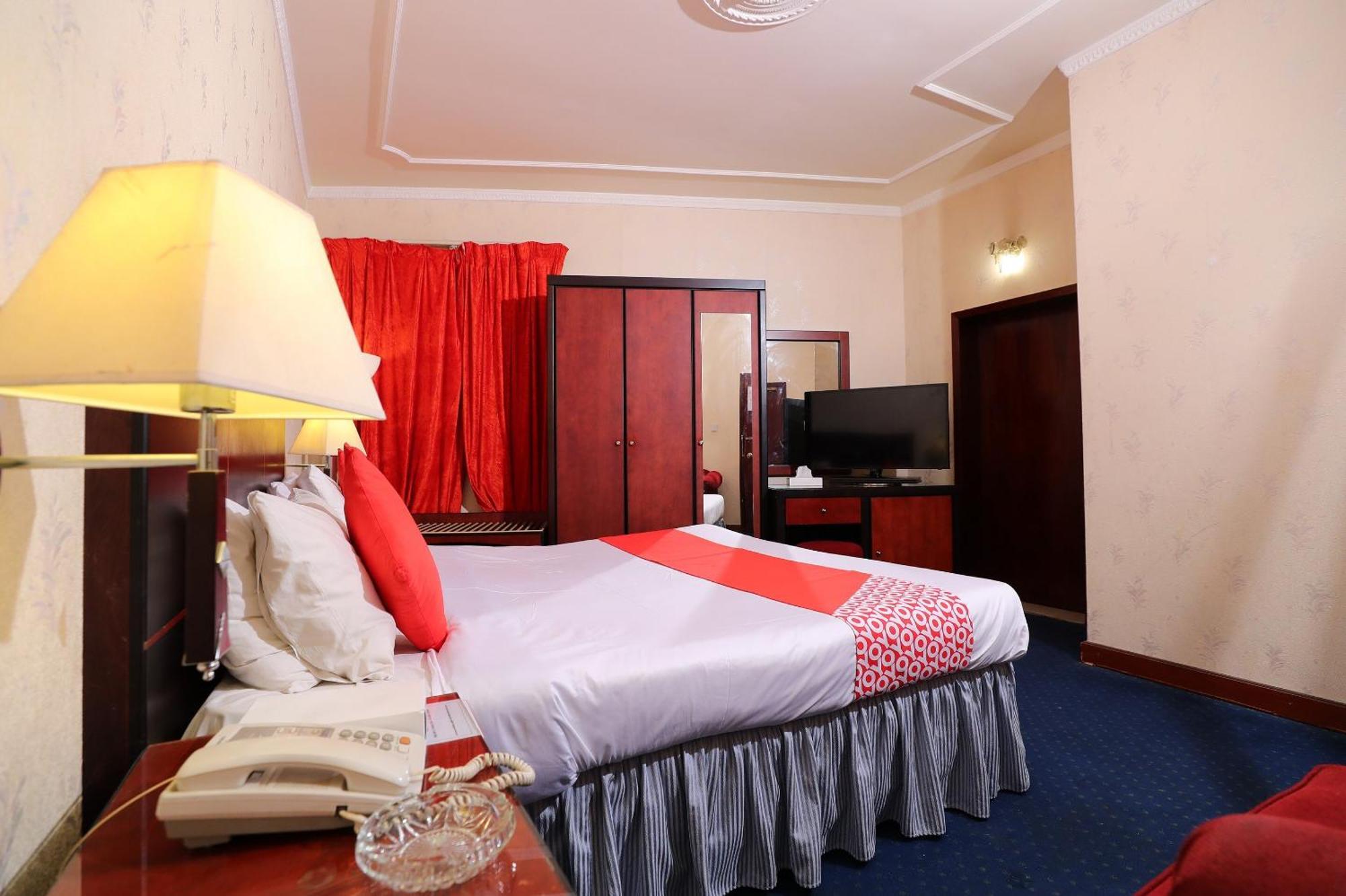 Oyo 112 Semiramis Hotel Манама Экстерьер фото