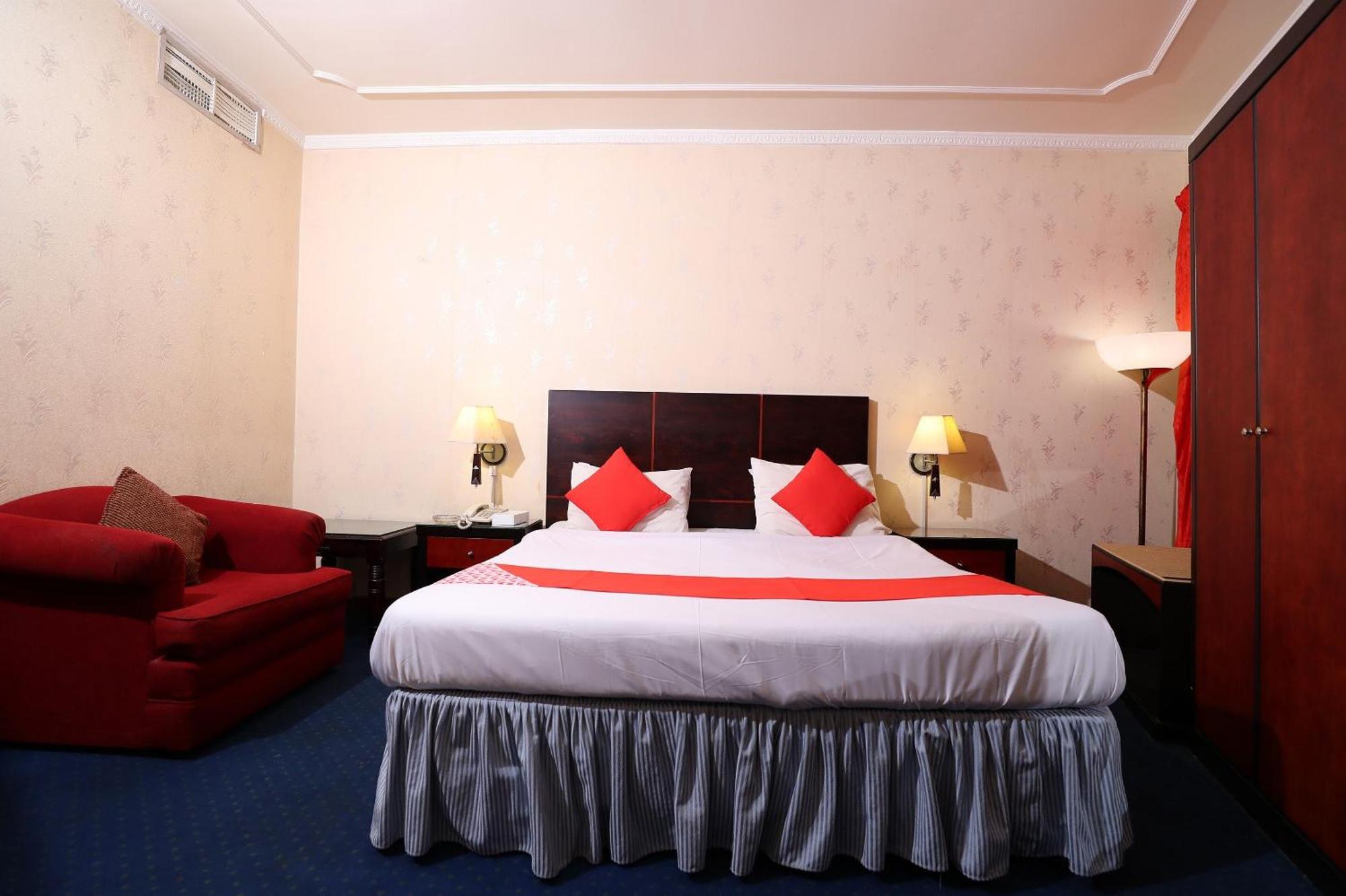 Oyo 112 Semiramis Hotel Манама Экстерьер фото