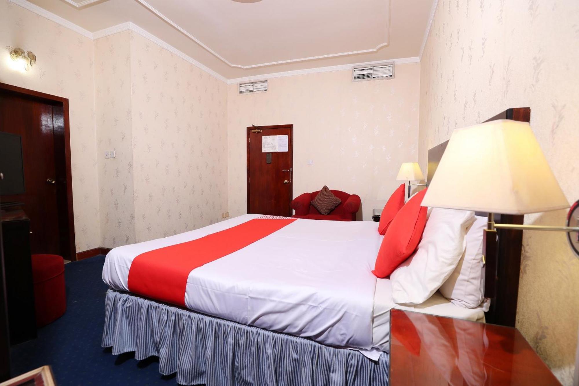 Oyo 112 Semiramis Hotel Манама Экстерьер фото
