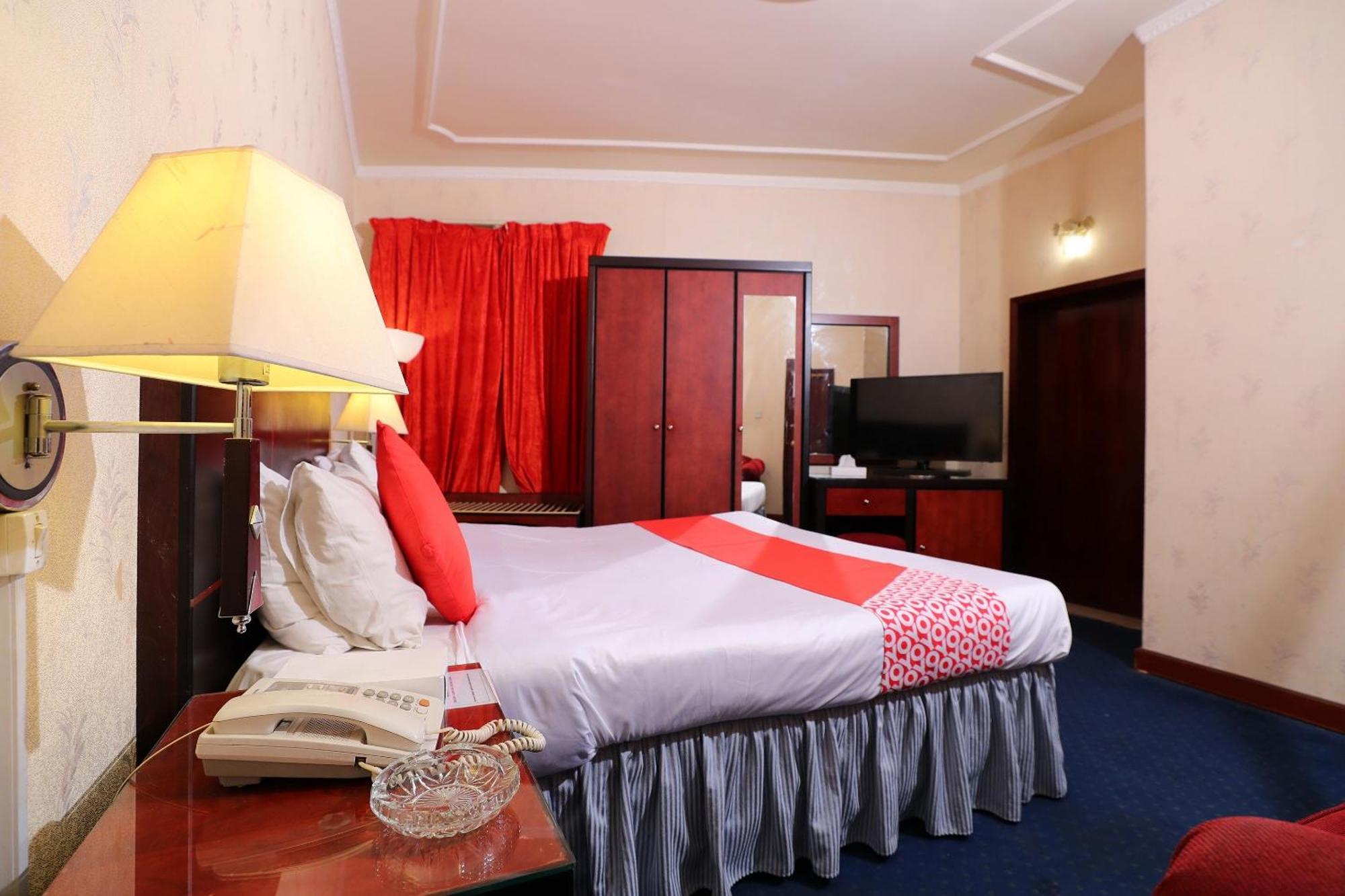 Oyo 112 Semiramis Hotel Манама Экстерьер фото